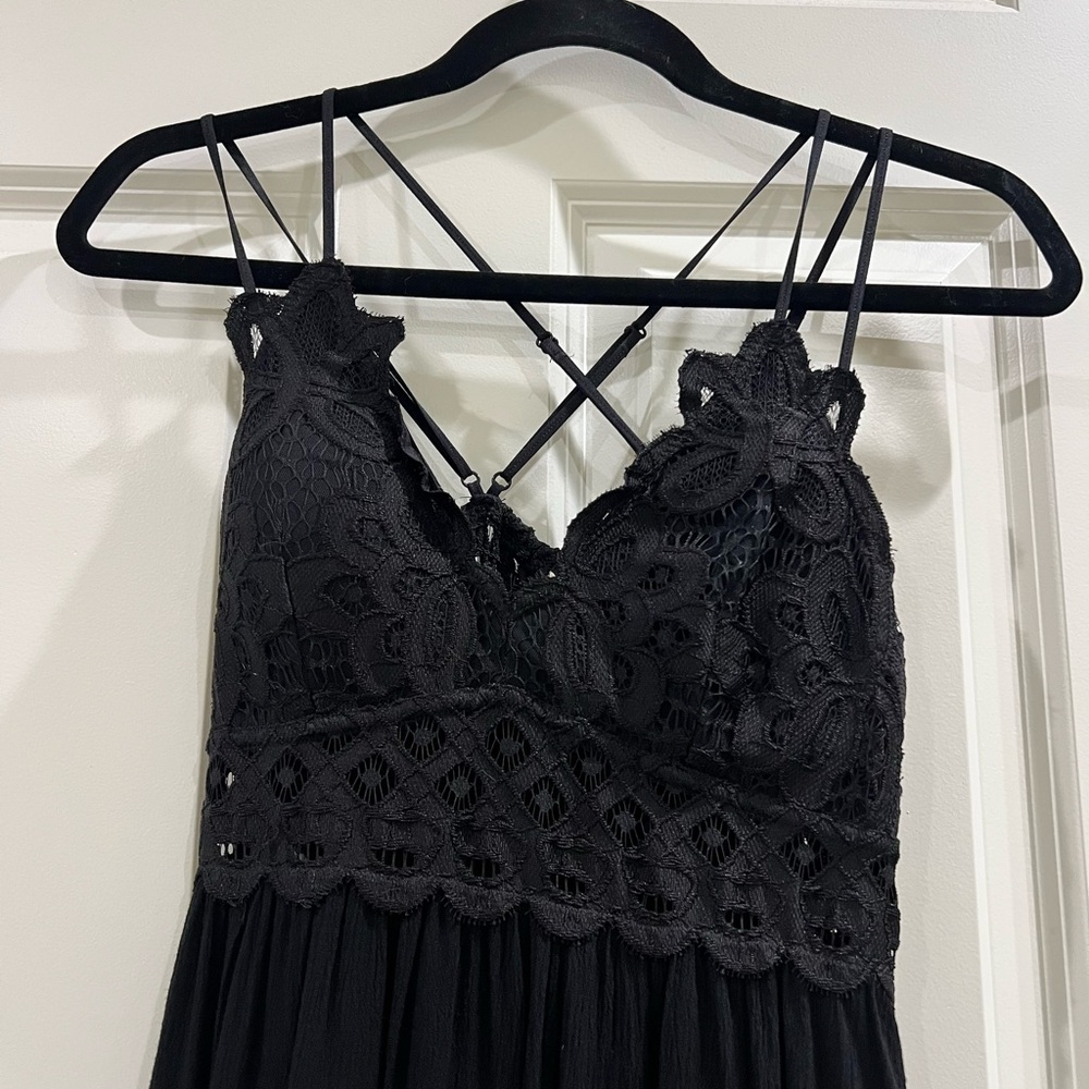 Black lace babydoll swing dress asymmetrical size medium - Picture 3 of 7